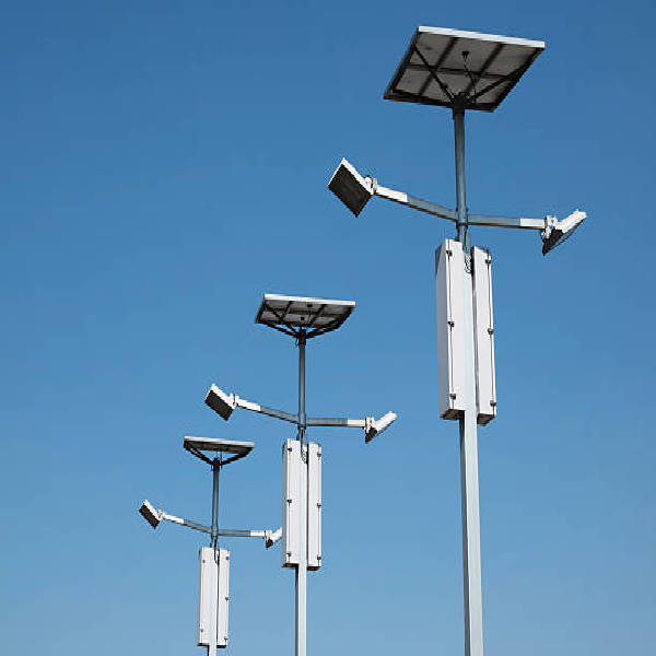 solar high mast light